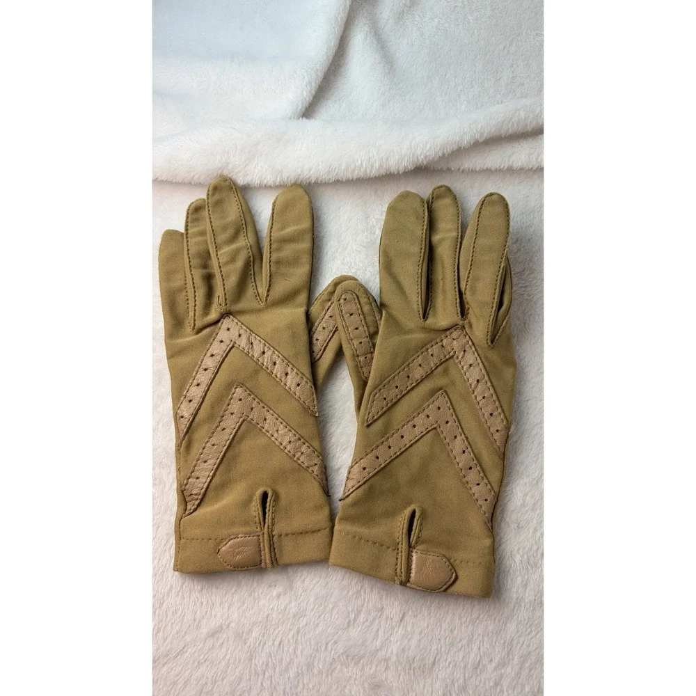Vintage 70s Aris Isotoner Women's Stretch Driving Gloves Tan Leather Chevron OS
